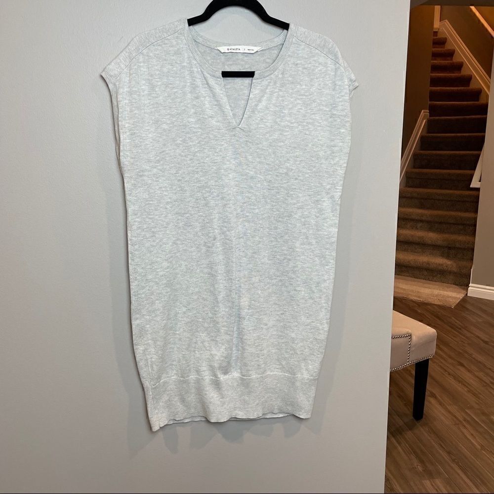 Heather Gray sleeveless Athleta Tunic small